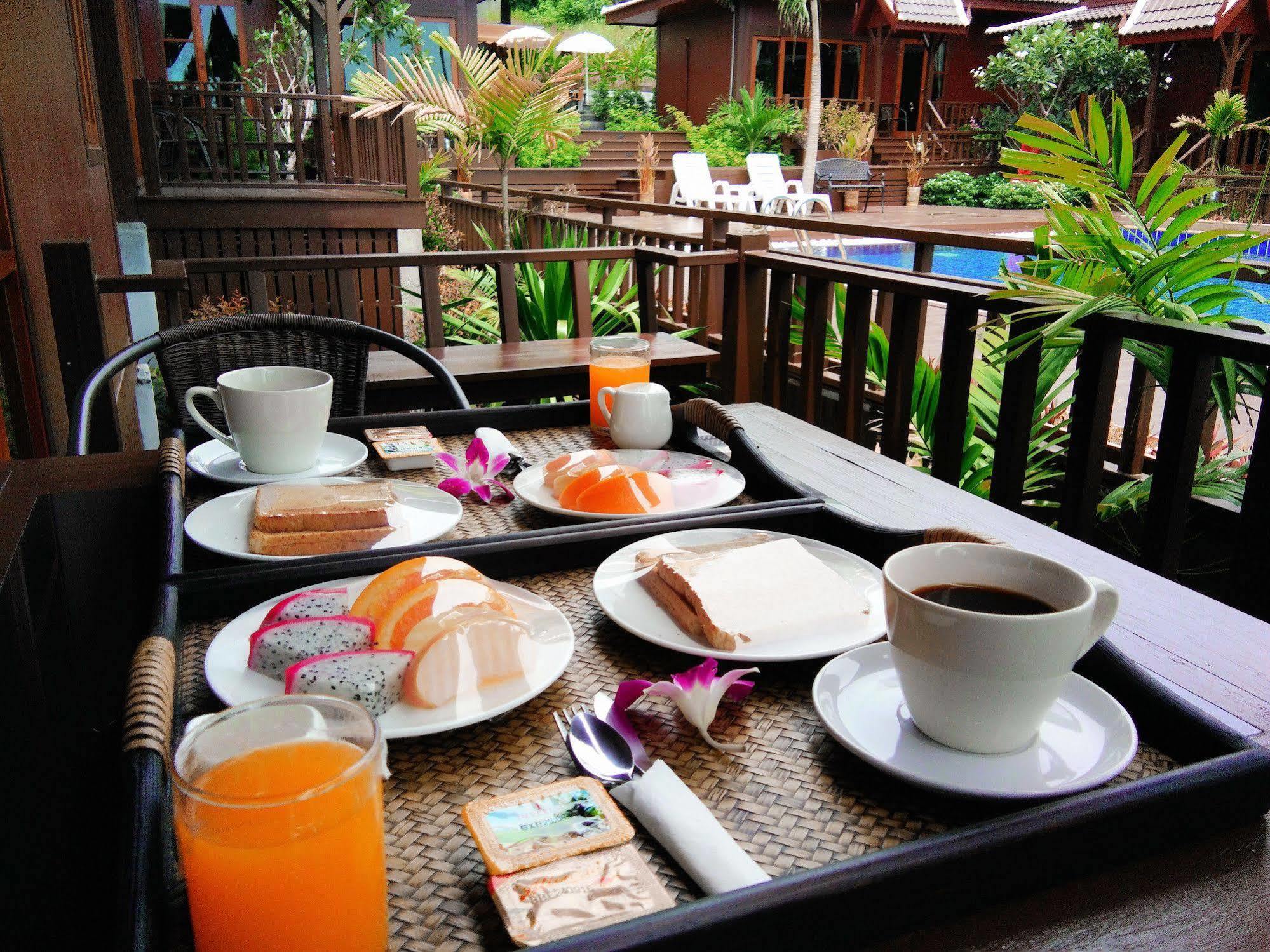 Kaya Mani Thai Villa Resort Choeng Mon Buitenkant foto