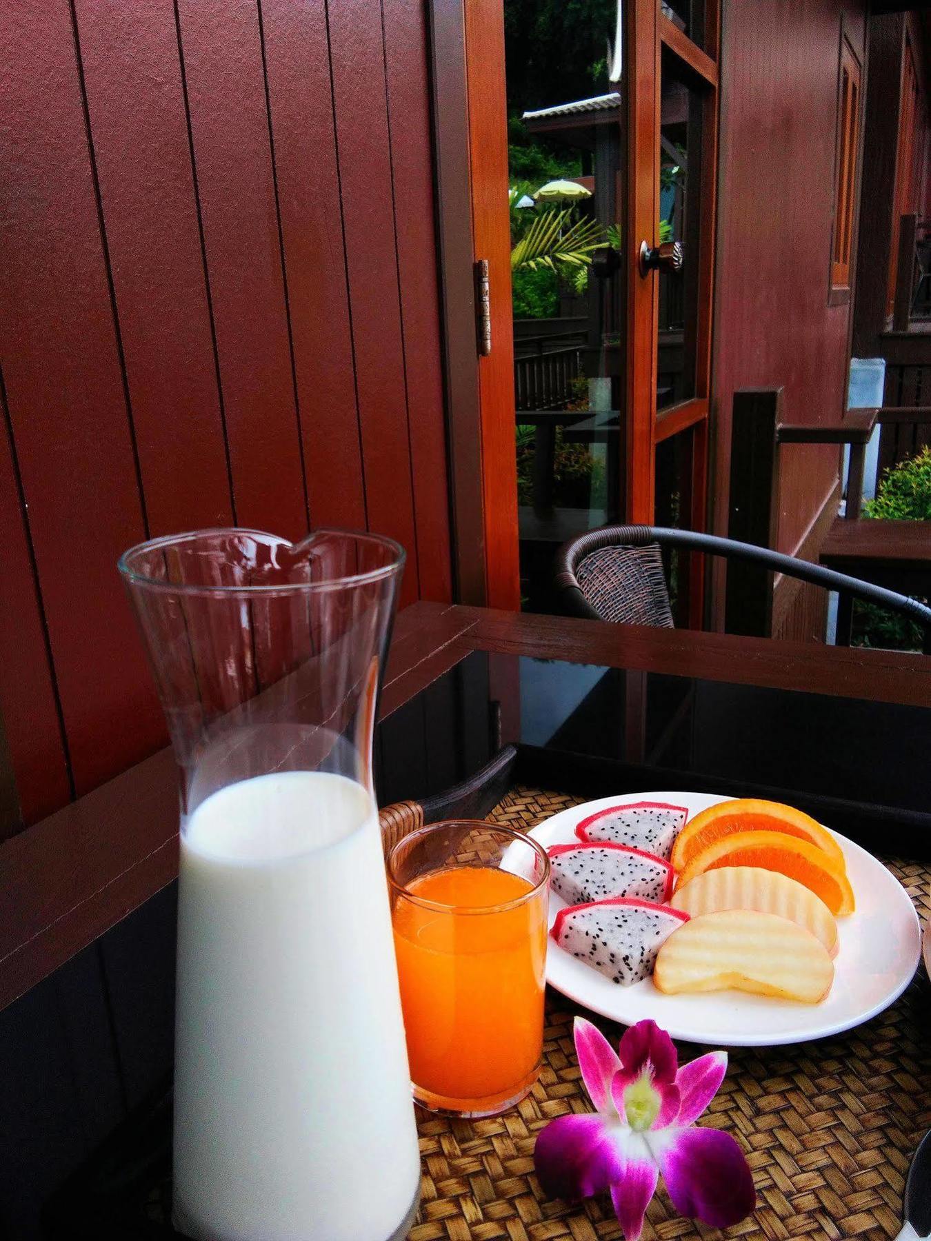 Kaya Mani Thai Villa Resort Choeng Mon Buitenkant foto